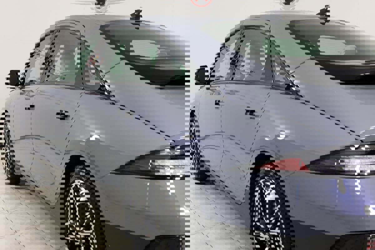 Used 2025 Hyundai Ioniq 6 Limited image 44