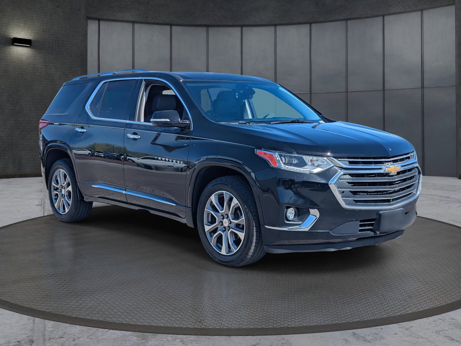 Used 2019 Chevrolet Traverse Premier w/ Driver Confidence II Package image 8