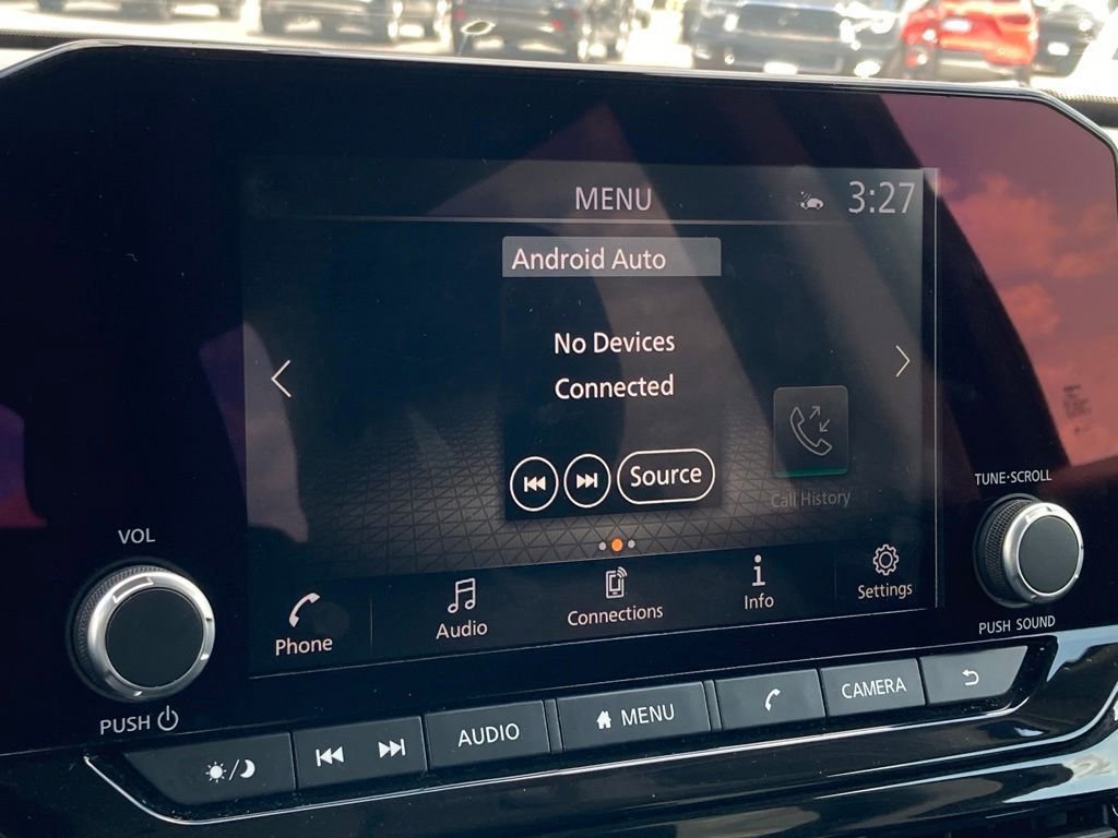 Used 2024 Nissan Pathfinder SV FWD image 19