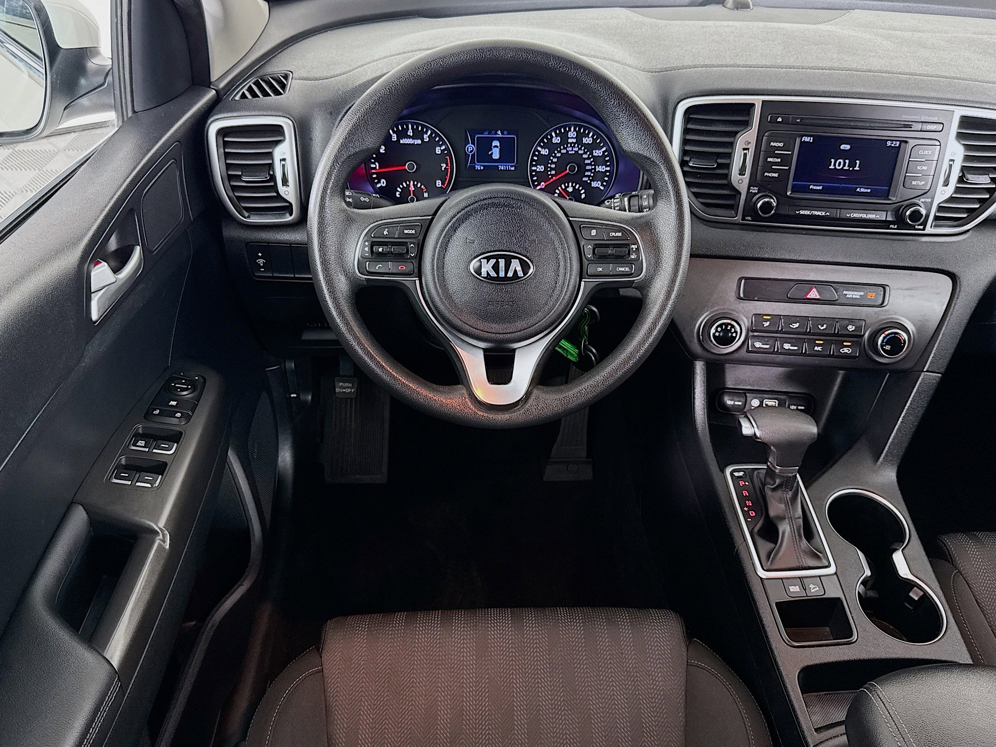 Used 2019 Kia Sportage LX image 16