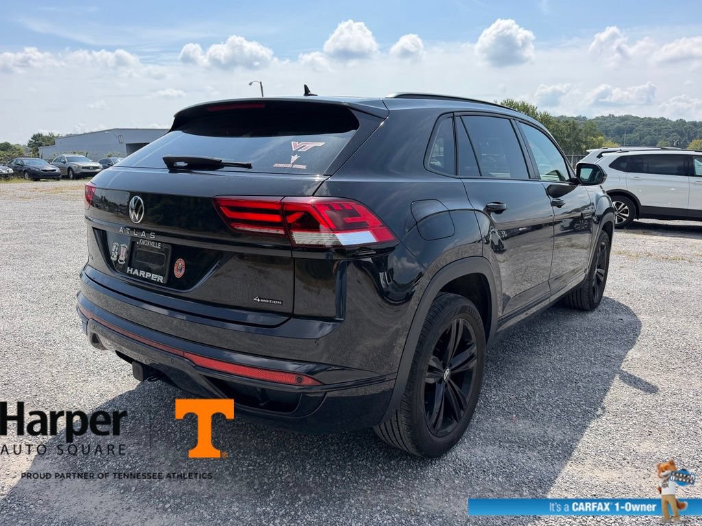 Used 2023 Volkswagen Atlas Cross Sport SEL R-Line AWD/4WD image 6