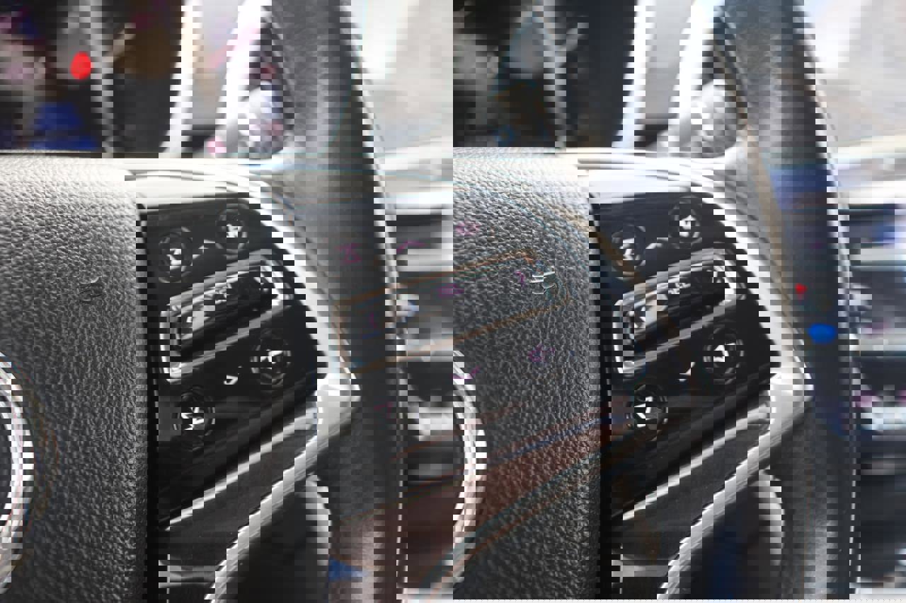 Used 2014 Cadillac SRX Performance w/ Driver Awareness Package image 31