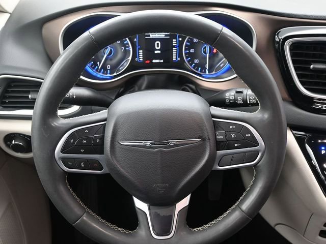 Used 2023 Chrysler Voyager LX image 22