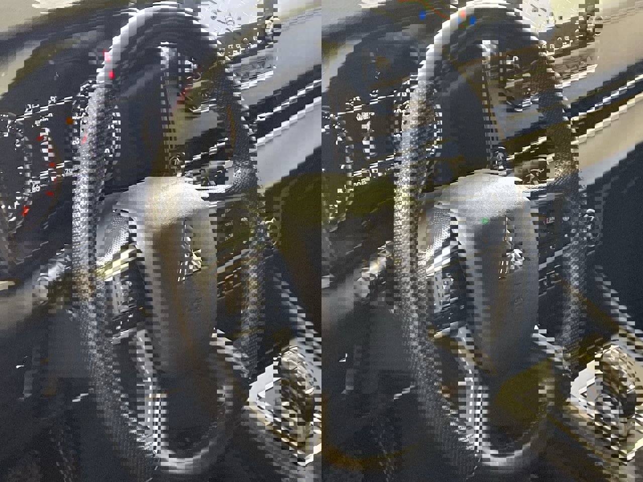 Used 2024 Mitsubishi Outlander SE image 14