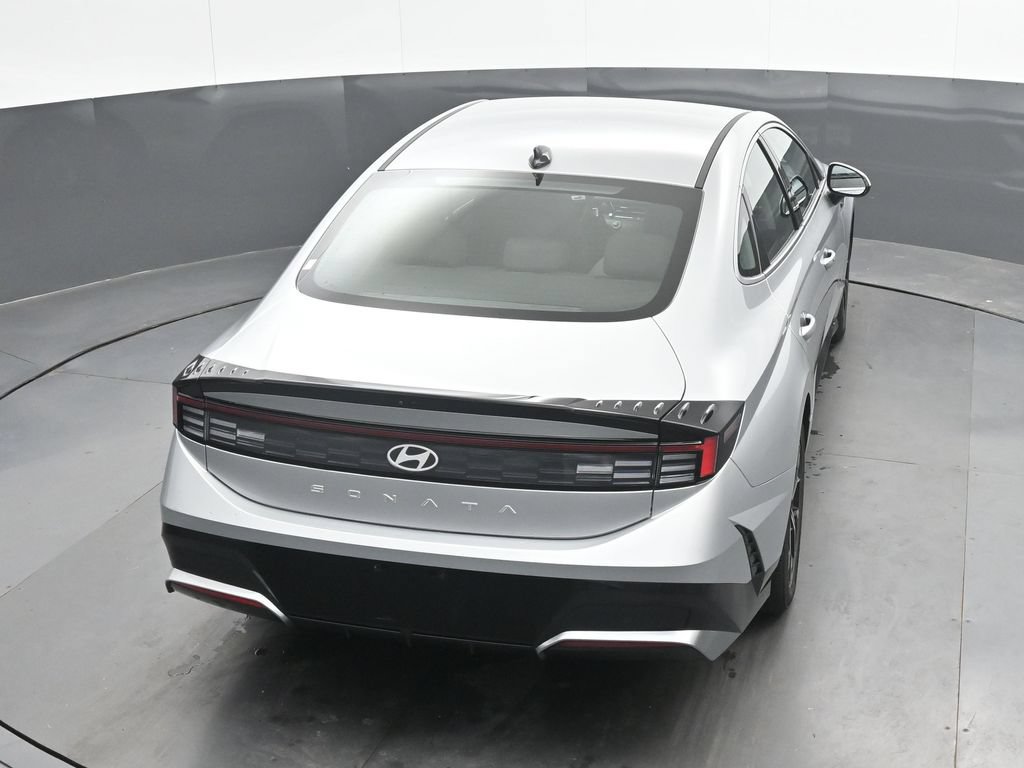 Used 2025 Hyundai Sonata SEL FWD image 29