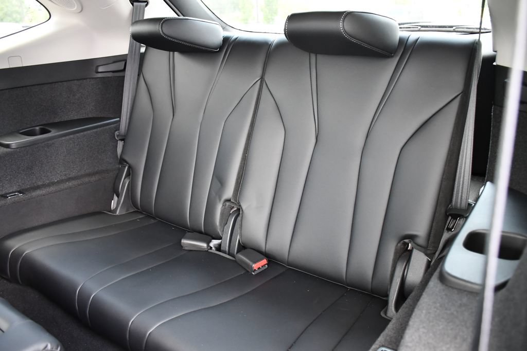 Certified 2026 Acura MDX FWD w/ Technology Package image 18