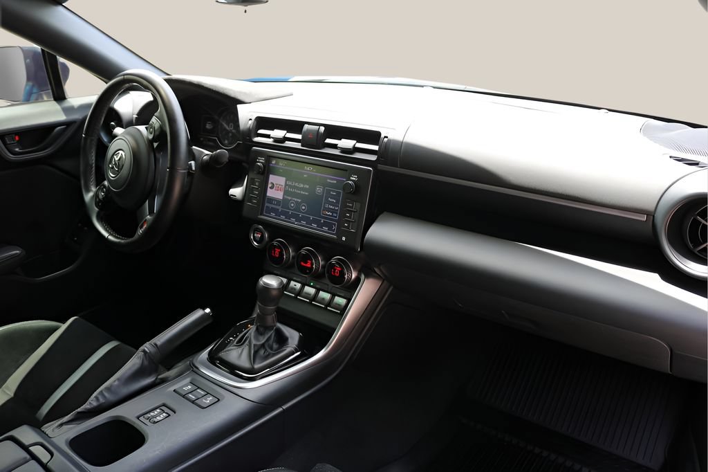 Used 2022 Toyota GR86 Premium w/ ALL Weather Mat Package (TMS) RWD image 16