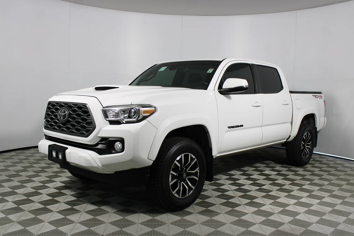Used 2020 Toyota Tacoma TRD Sport w/ Technology Package AWD/4WD image 28