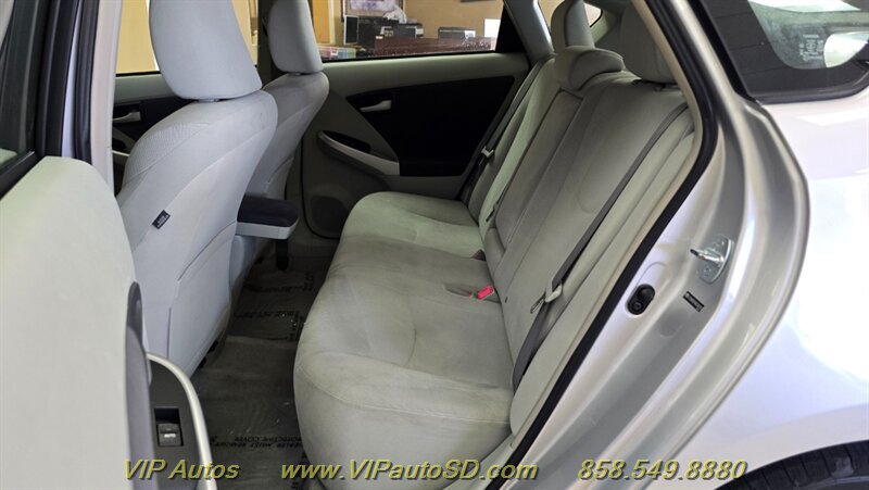 Used 2010 Toyota Prius Two FWD image 15