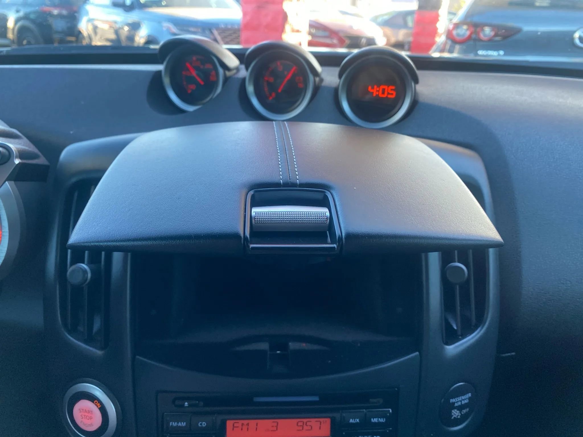 Used 2014 Nissan 370Z Coupe image 22