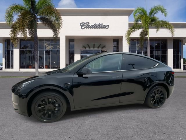 Used 2024 Tesla Model Y Long Range RWD image 7