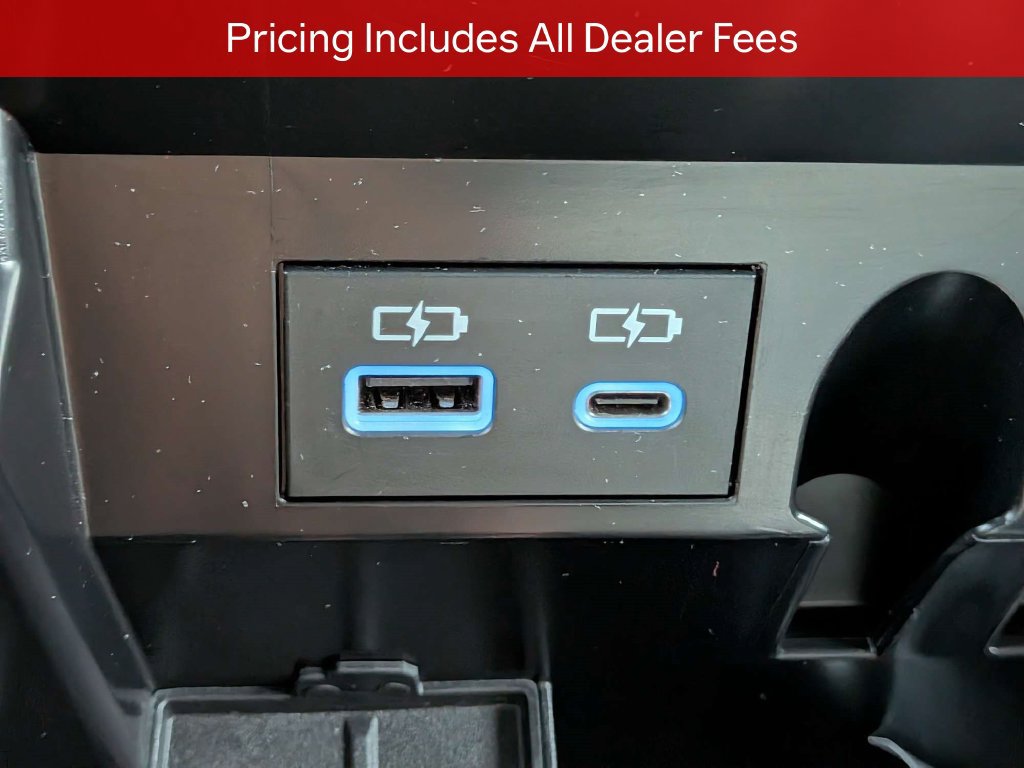 Used 2024 Toyota Tundra Limited w/ Power Package AWD/4WD image 24