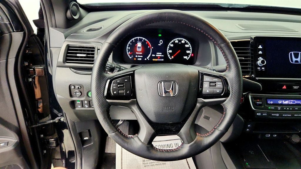 Used 2024 Honda Ridgeline Black Edition image 14