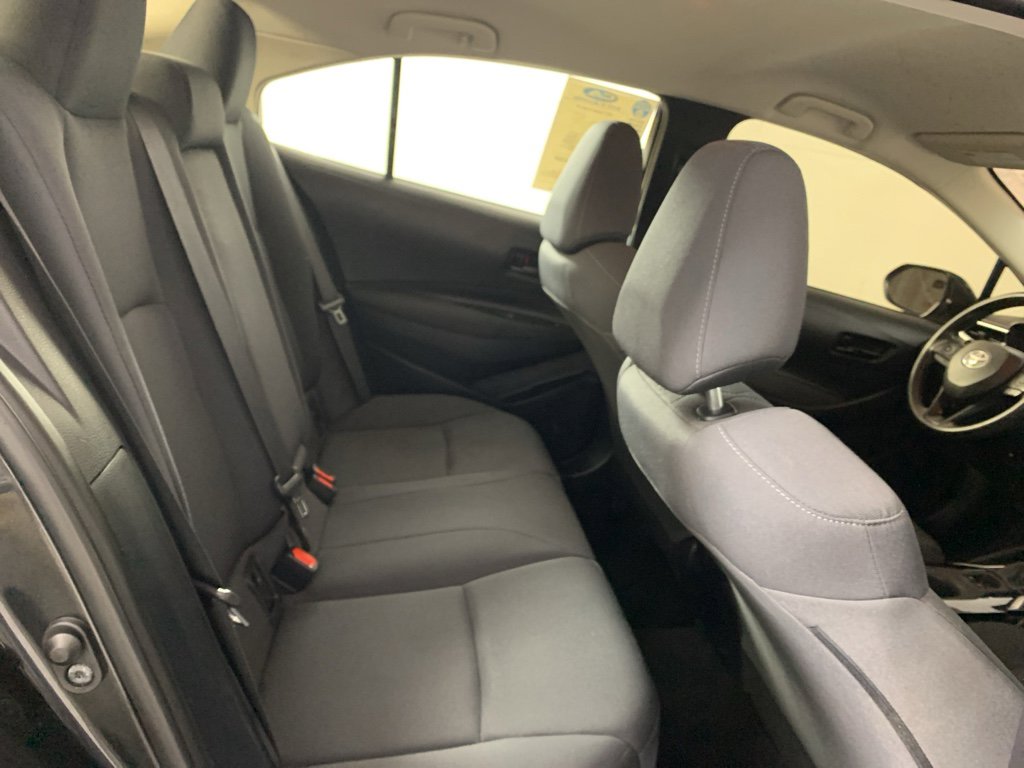 Used 2022 Toyota Corolla LE image 38