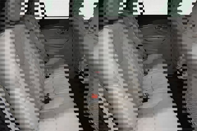 Used 2024 Volvo XC90 B6 Plus image 19