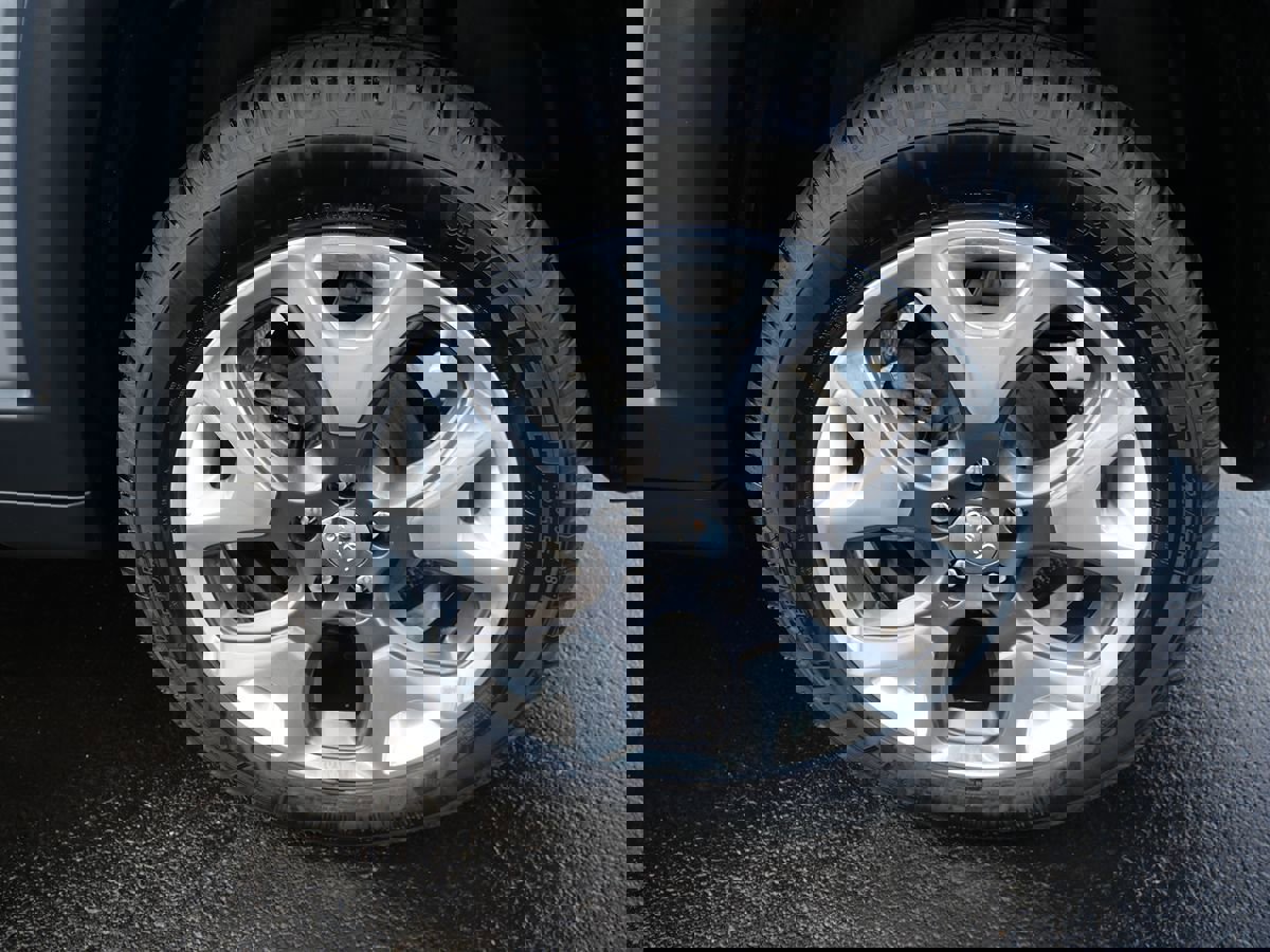 Used 2019 Jeep Compass Limited w/ Safety & Security Group image 33