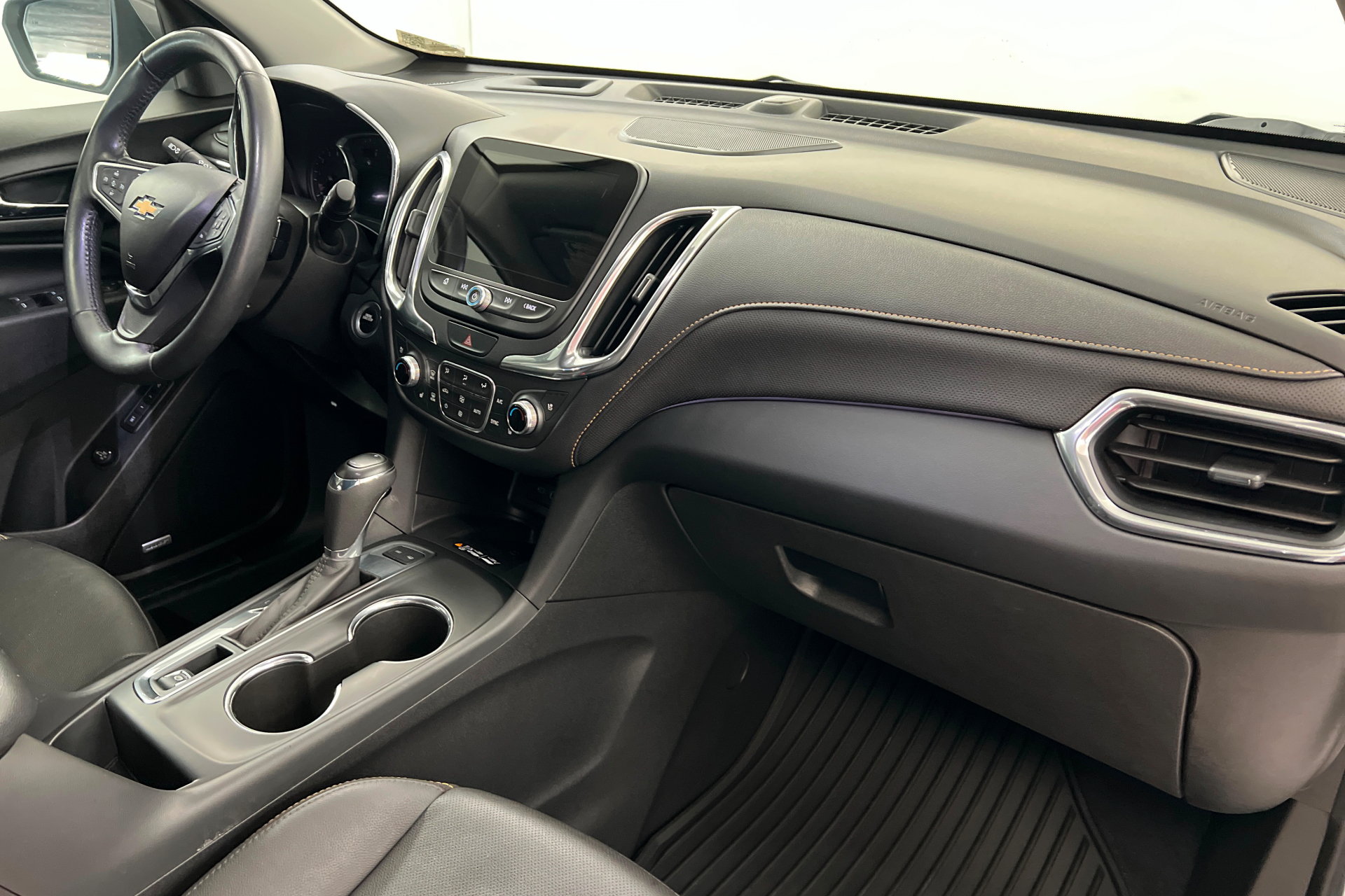 Used 2020 Chevrolet Equinox Premier AWD/4WD image 25