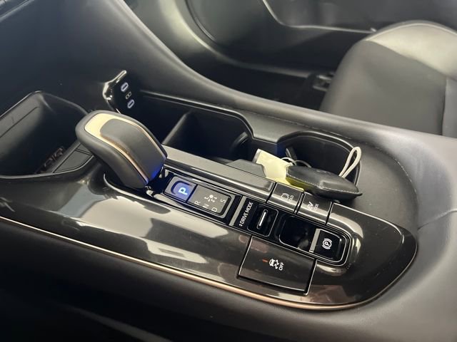 Used 2025 Toyota Crown Signia image 24