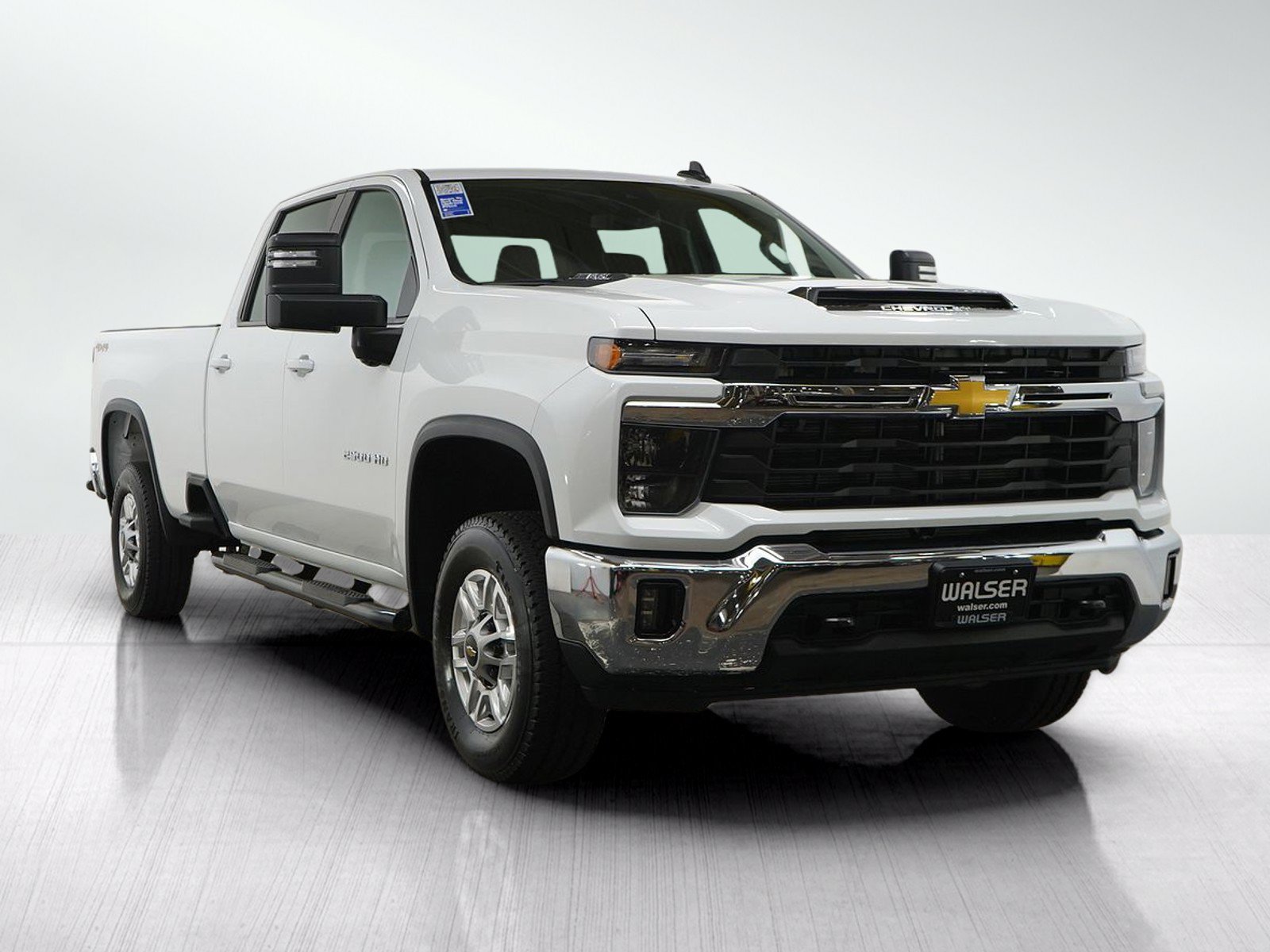Used 2025 Chevrolet Silverado 2500 LT w/ Convenience Package AWD/4WD image 7