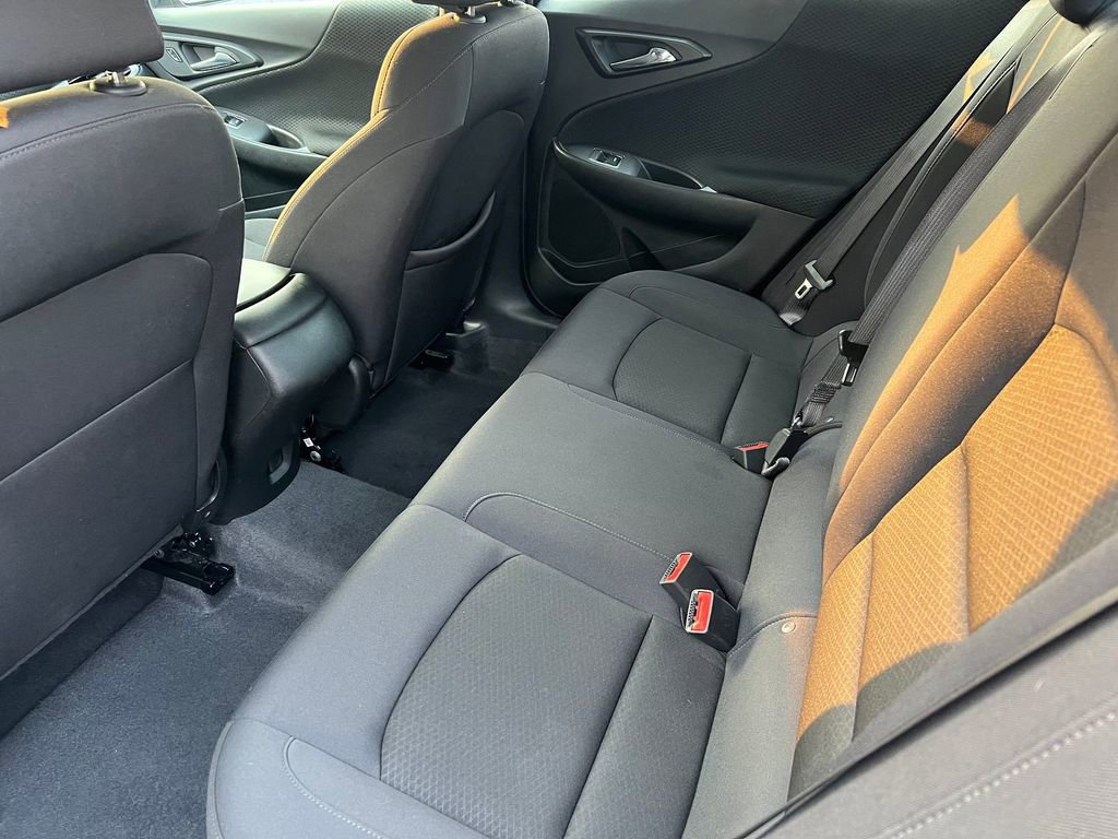 Used 2023 Chevrolet Malibu LS image 9
