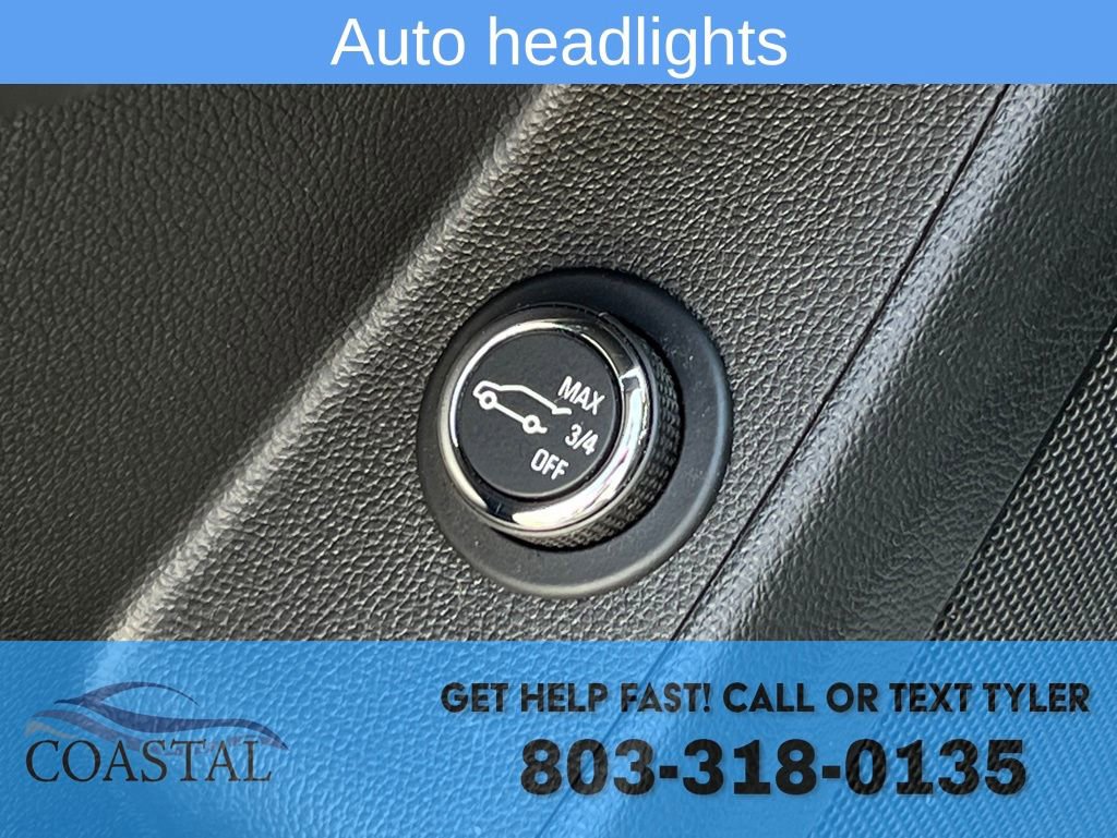 Used 2023 Chevrolet Traverse LT FWD image 8