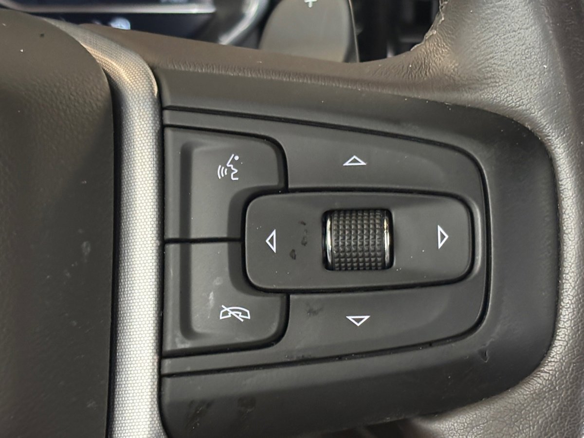 Used 2022 GMC Sierra 1500 SLT w/ SLT Convenience Package RWD image 13