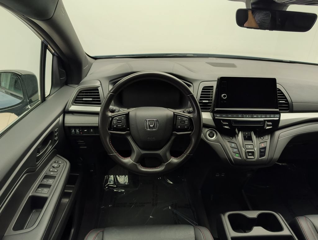 Used 2025 Honda Odyssey Sport-L image 16