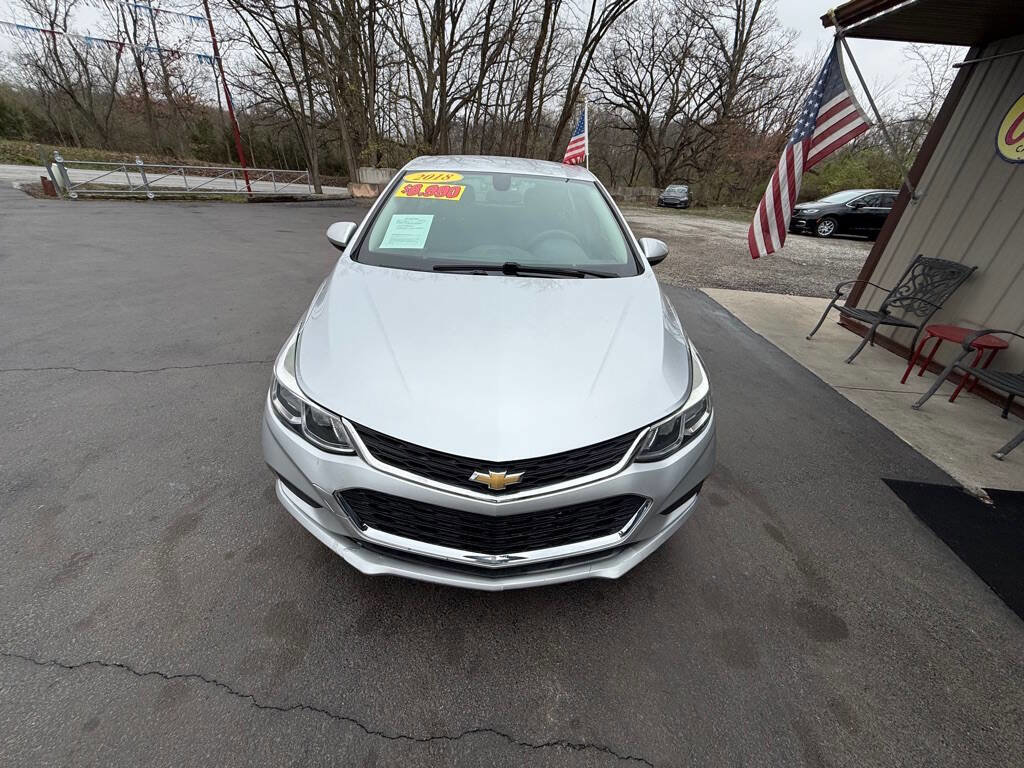 Used 2018 Chevrolet Cruze LS image 2