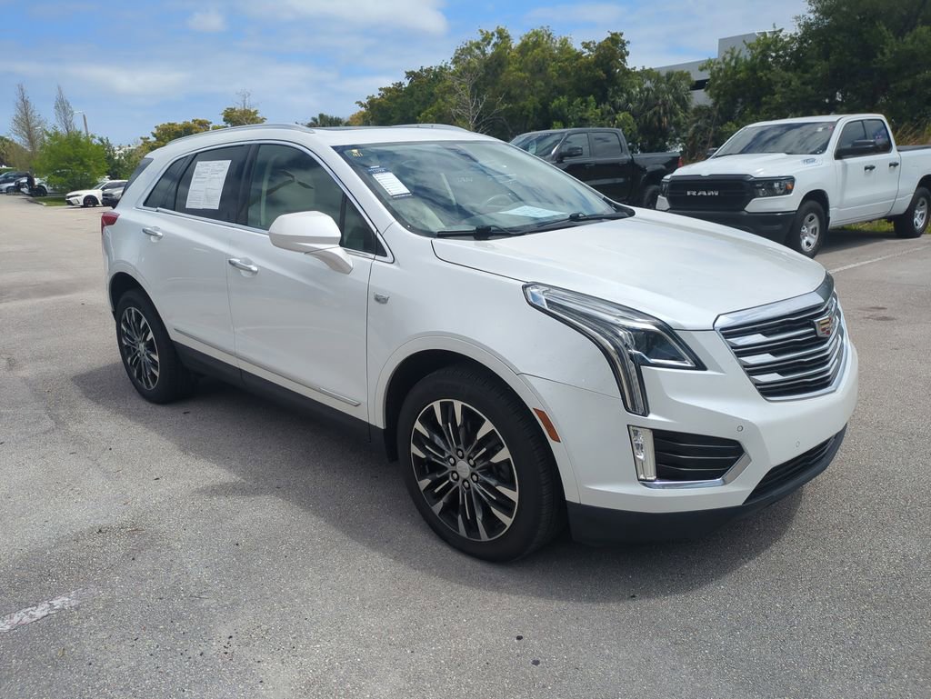 Used 2019 Cadillac XT5 Premium Luxury image 2