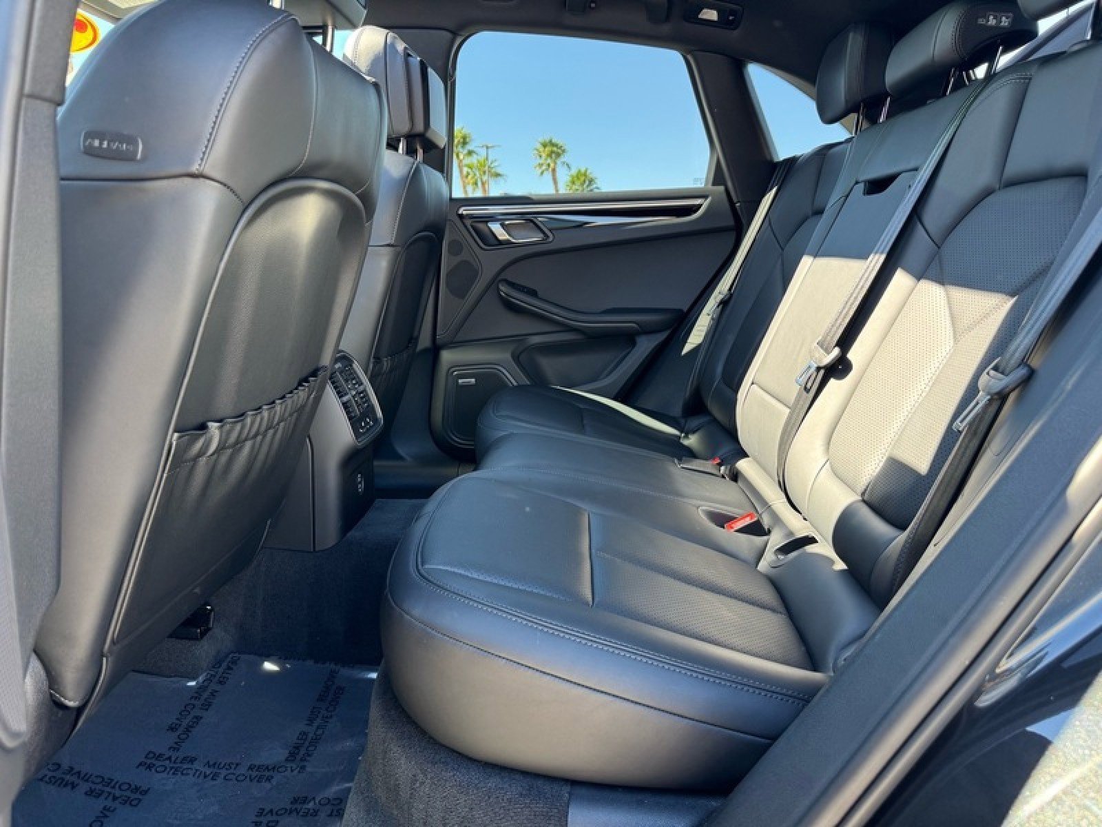 Used 2024 Porsche Macan image 16