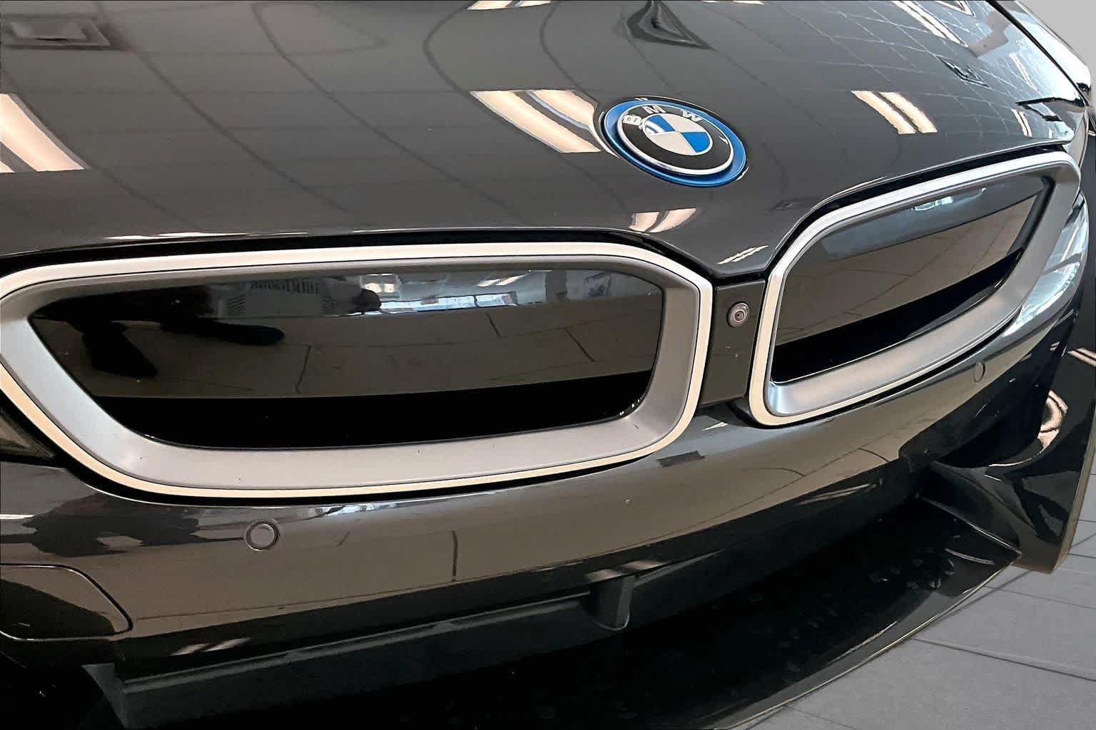 Used 2019 BMW i8 Coupe AWD/4WD image 26