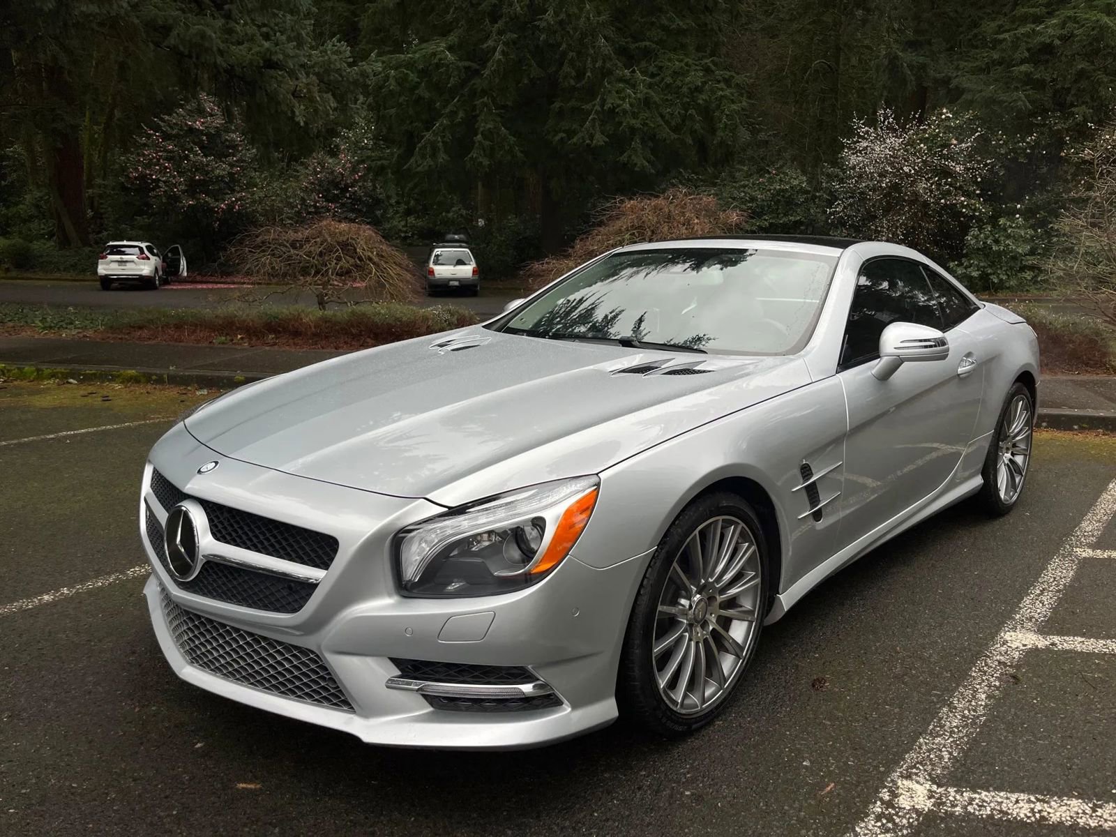 Used 2013 Mercedes-Benz SL 550 w/ Premium Pkg image 3