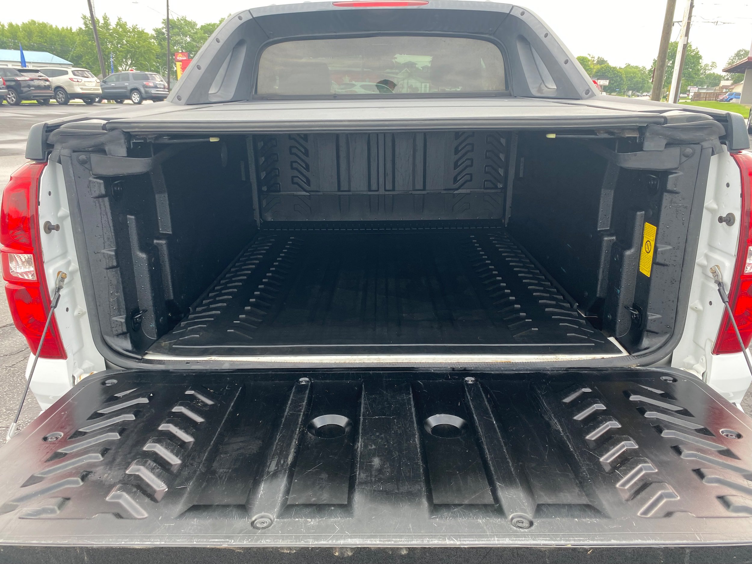 Used 2008 Chevrolet Avalanche LT w/ LT Preferred Equipment Group AWD/4WD image 19