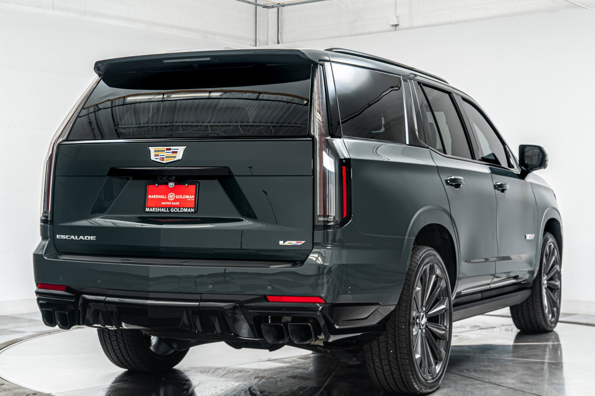 Used 2026 Cadillac Escalade V AWD/4WD image 9