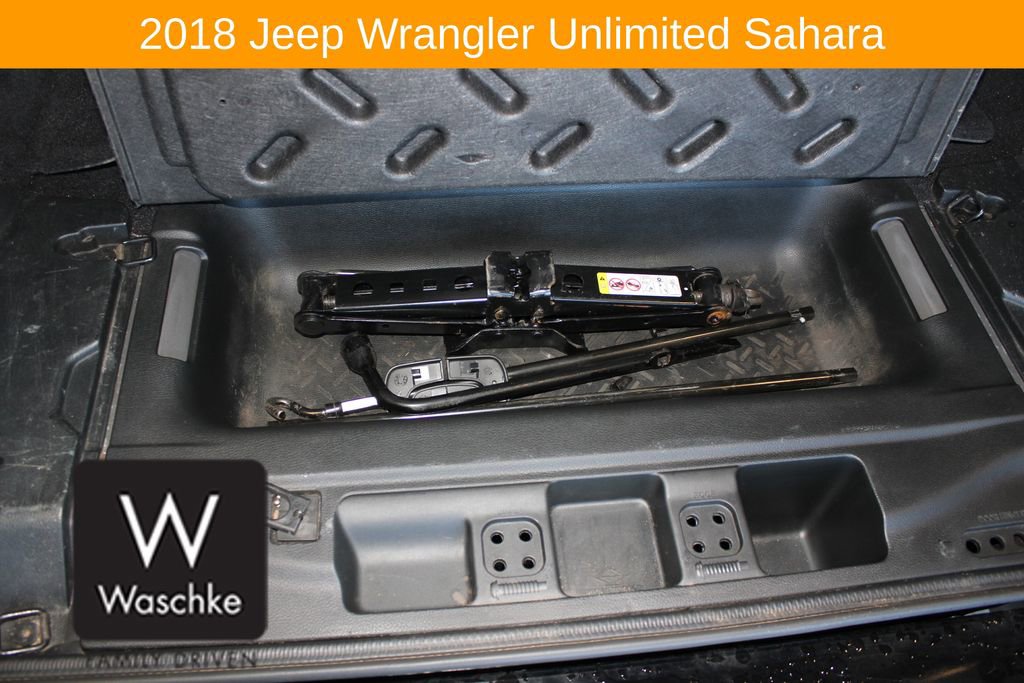Used 2018 Jeep Wrangler Unlimited Sahara image 18