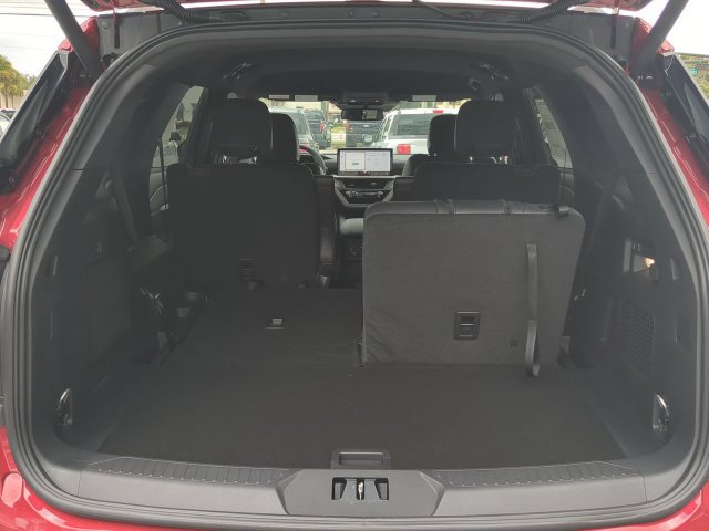 New 2026 Ford Explorer ST-Line w/ ST-Line Street Pack RWD image 13