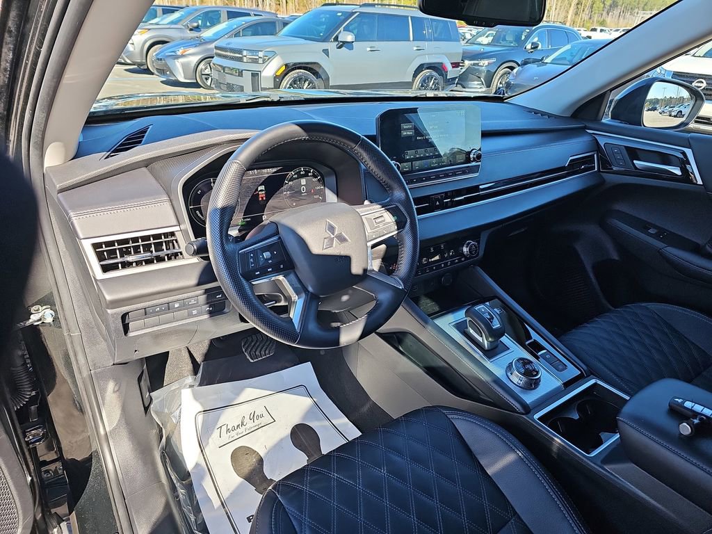 Used 2023 Mitsubishi Outlander SEL image 21