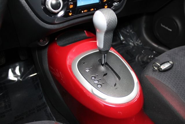 Used 2013 Nissan Juke SV image 15