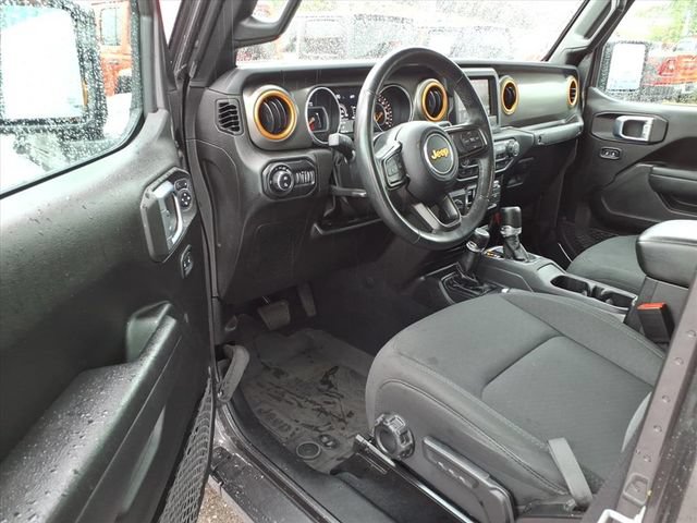 Used 2022 Jeep Gladiator Sport AWD/4WD image 15