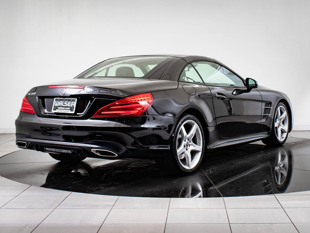 Used 2017 Mercedes-Benz SL 550 image 10