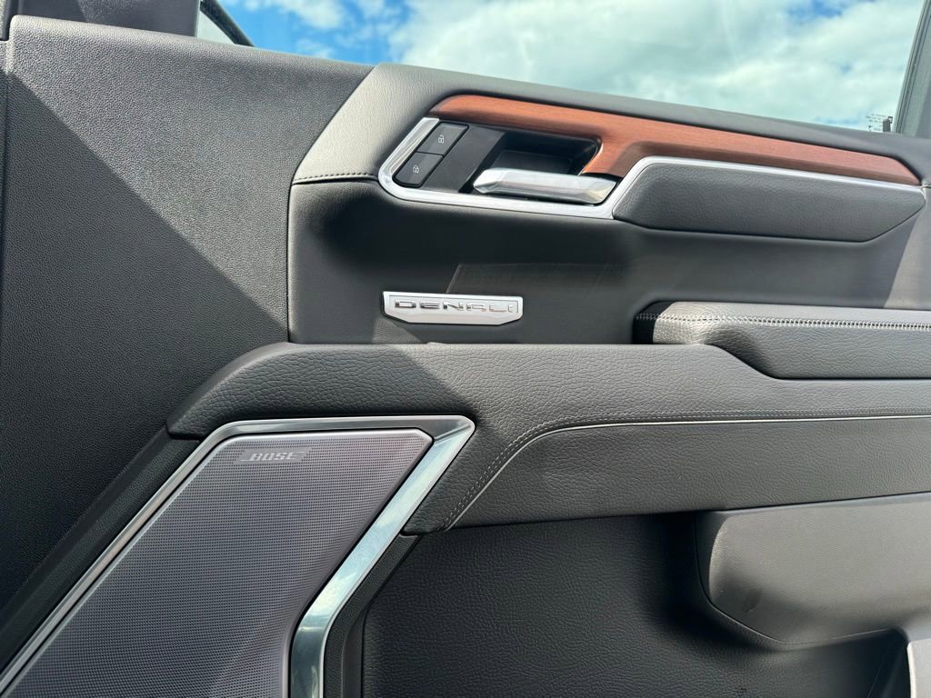 Used 2022 GMC Sierra 1500 Denali w/ Denali Reserve Package image 22