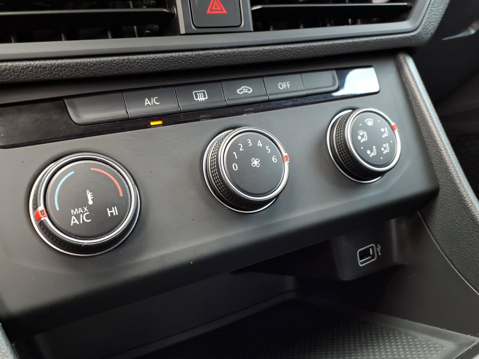 Used 2019 Volkswagen Jetta S image 29