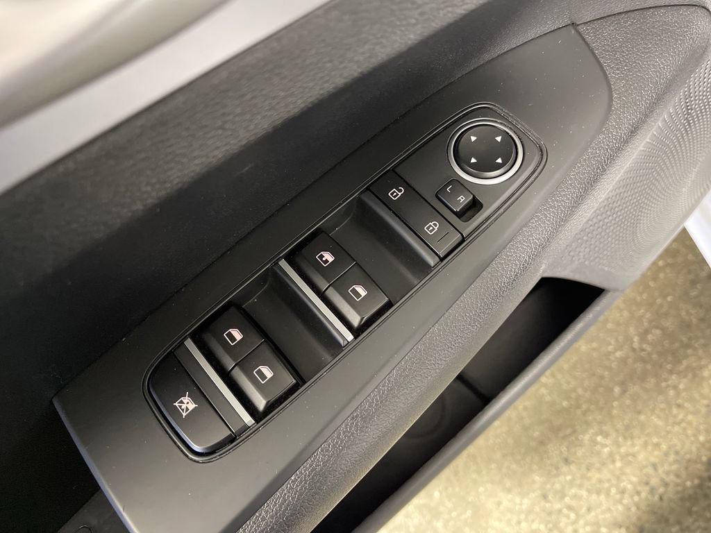 Used 2024 Kia Forte LXS FWD image 18