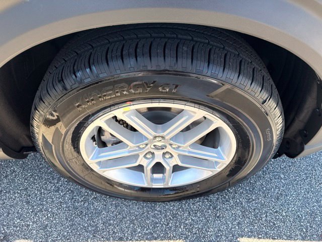 New 2027 Ford Explorer Active RWD image 12