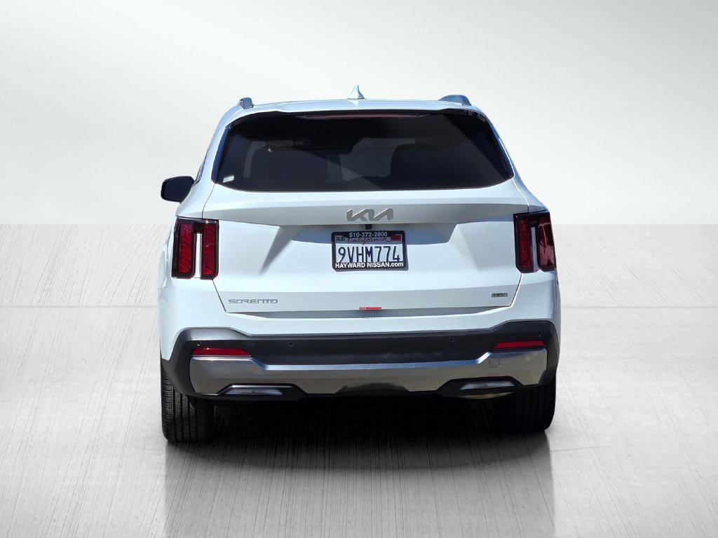 Used 2025 Kia Sorento EX w/ EX Panoramic Sunroof Package FWD image 6