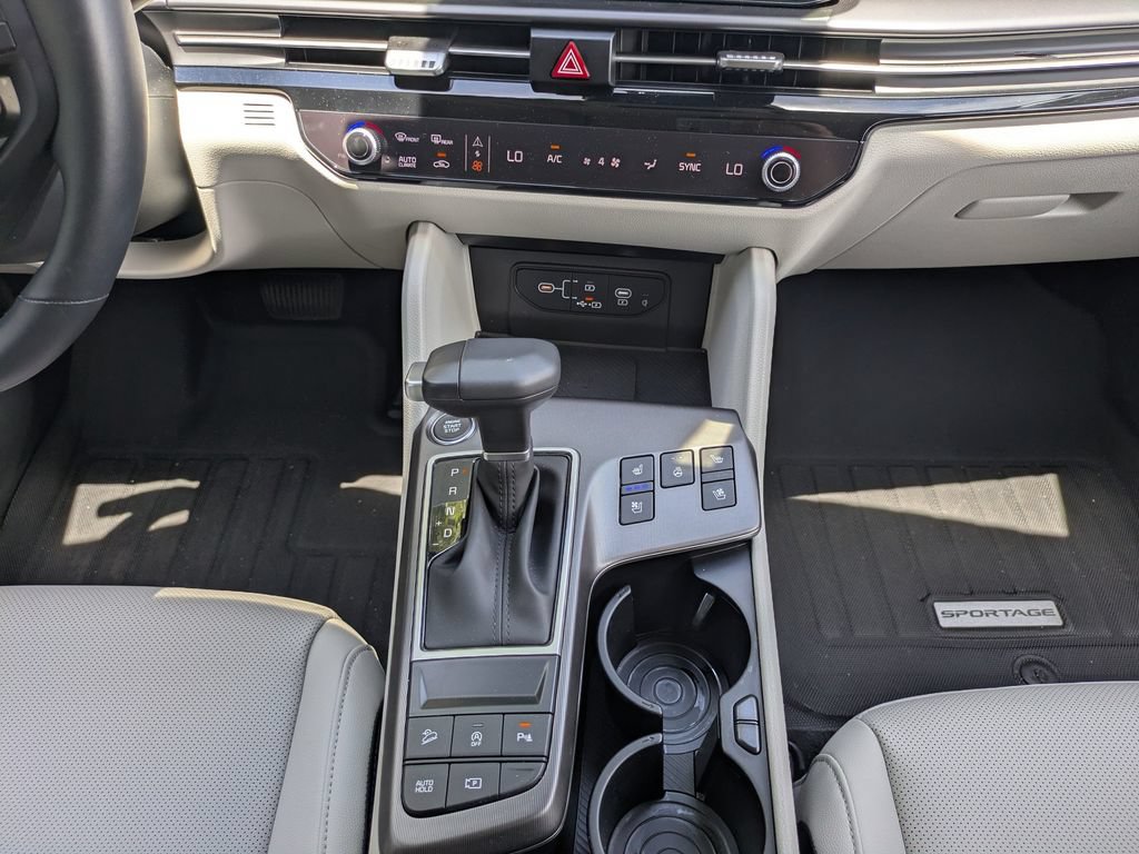 Used 2026 Kia Sportage SX AWD/4WD image 48
