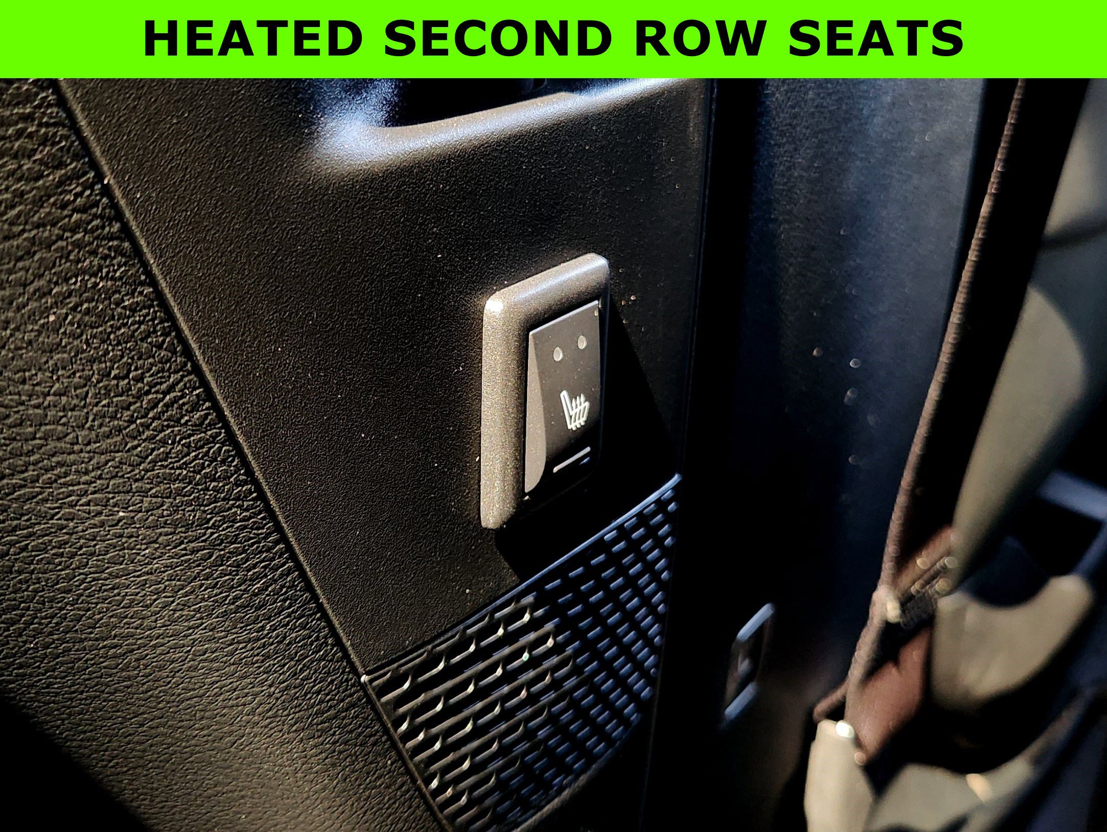 New 2026 Chrysler Pacifica Limited w/ Uconnect Theater Family Group image 37