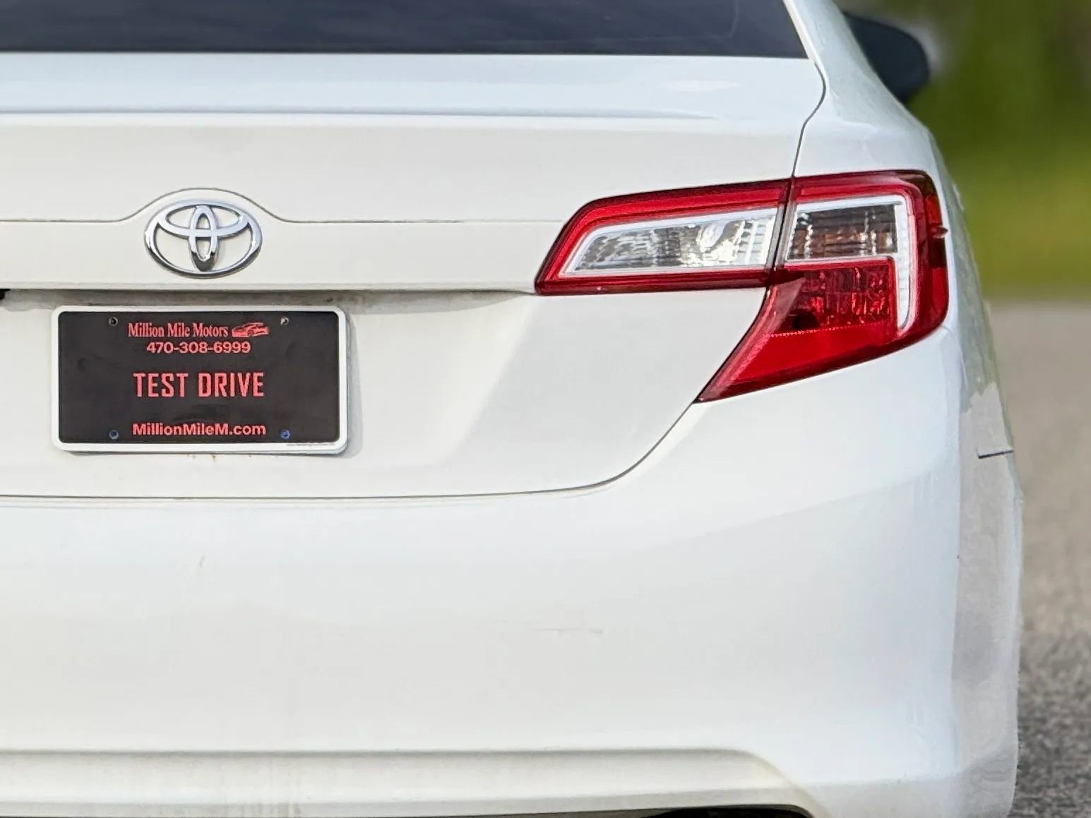 Used 2014 Toyota Camry L FWD image 14