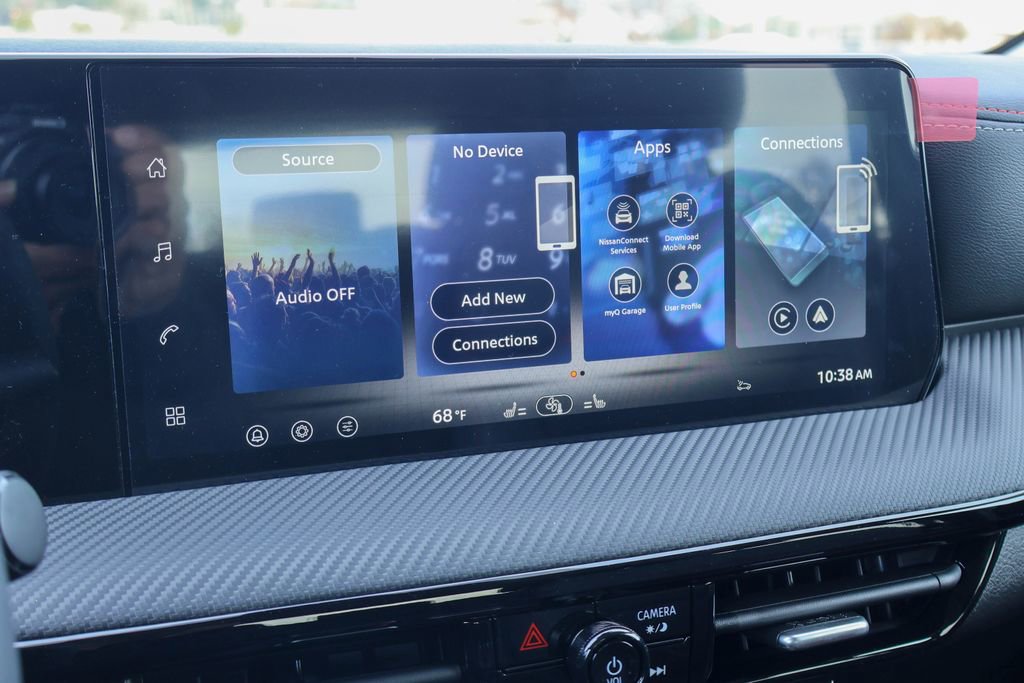 New 2026 Nissan Kicks SR image 3