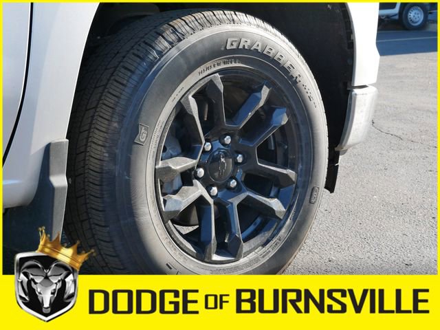 Used 2022 Chevrolet Silverado 1500 LT image 12